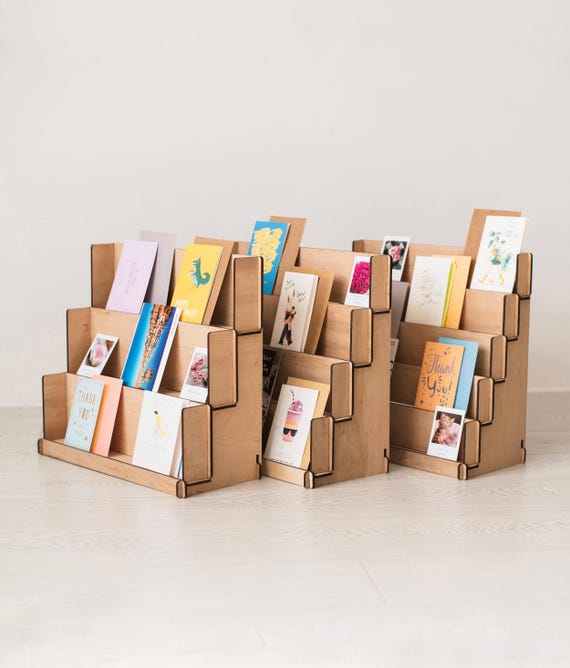greeting card display case Amazon Best Sellers: Best Collectible Trading Card Protective Sleeves main image 1