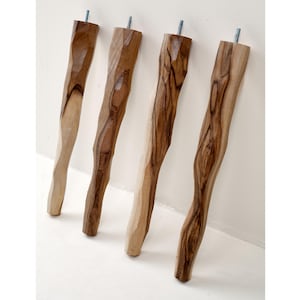 Handgefertigte rustikale Holzmöbelbeine: Individueller Tisch, Schreibtisch, Sofa, Bank