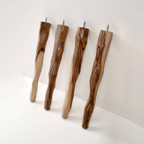 Handgefertigte rustikale Holzmöbelbeine: Individueller Tisch, Schreibtisch, Sofa, Bank