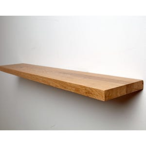 Estante flotante de roble hecho a mano: decoración de pared moderna