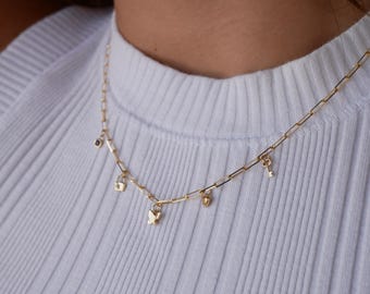Collar con dije de clip de oro sólido de 14 k
