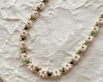 Boho white daisy seed bead choker Green flower necklace gift for her Valentine's Day