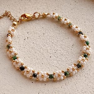 Seed Bead Beaded Flower Bracelet Gold White Green Daisy