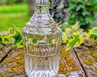 Antico decanter in cristallo "Eau de Vie" – Tappo sfaccettato numerato – Liquore dopo cena – Stile Baccarat – Elegante decanter vintage
