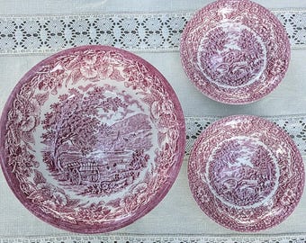 Miska na sałatkę i 2 małe miseczki autorstwa J. Broadhursta – seria The Constable 1976 – kość słoniowa, angielska porcelana – styl cottagecore
