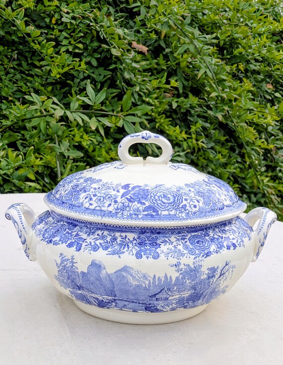 Villeroy & Boch Burgenland Antique Soup Tureen – Blue Decor