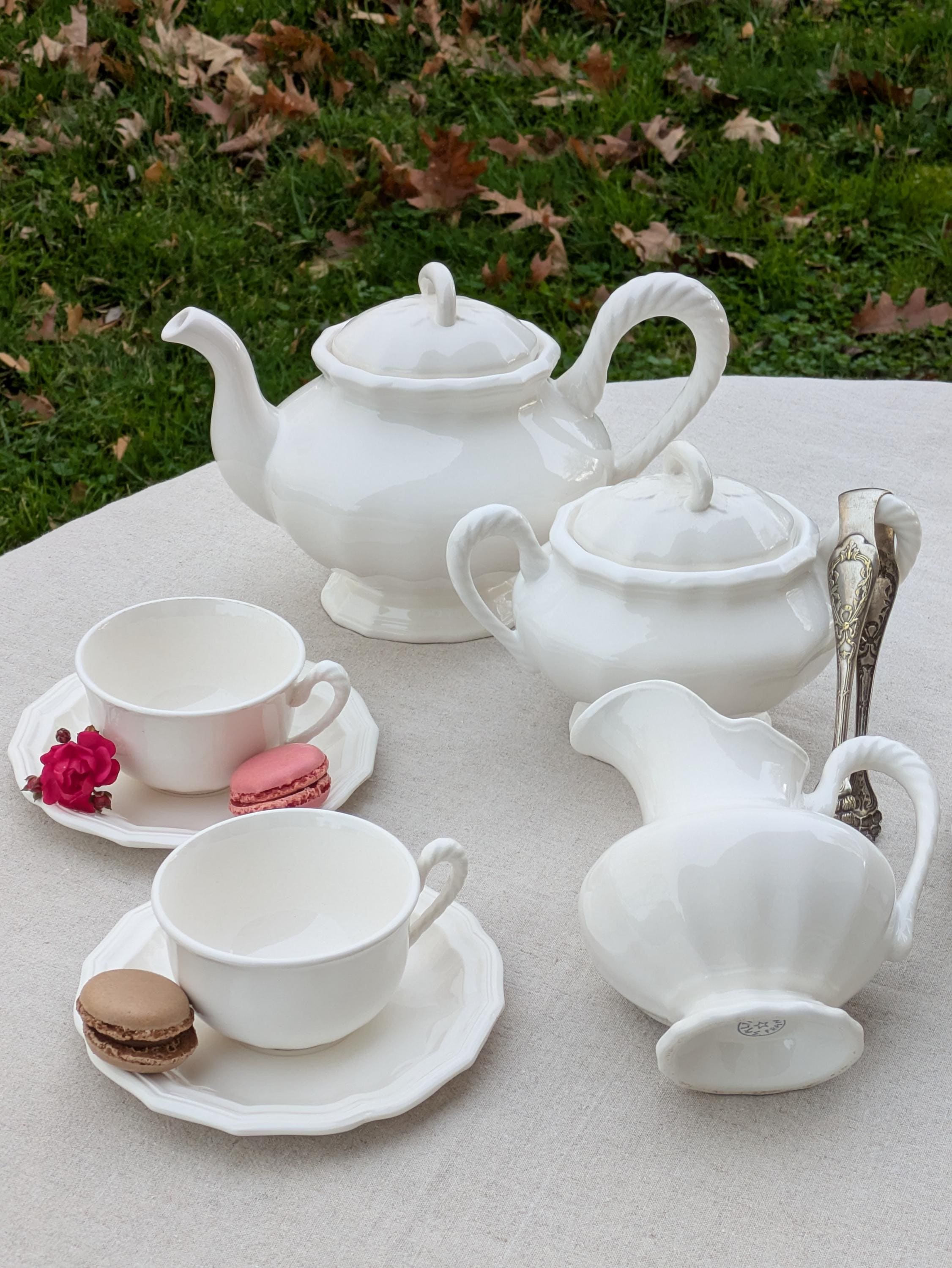 Ravissantes tasses à café anciennes (Gebraucht) in Crans VD für CHF 150