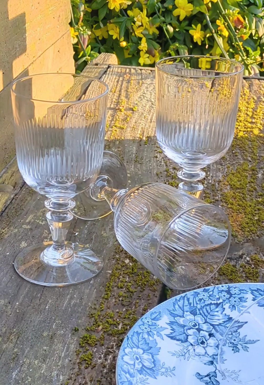 6 antike geschliffene Gläser, 19. Jahrhundert, Napoleon III.-Zeit – Gläser mit balusterförmigem Stiel – elegantes antikes Glasgeschirr – Geschirr für den heimischen Haushalt