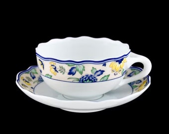 Set van 4 Hutschenreuther Papillon Friesian Cup & Saucer Maria Theresia Hutschenreuther Papillon Tea Cup and Saucer Discontinued