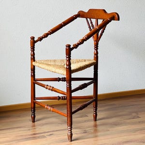 Antique Dutch Corner Chair, Bobbin Chair, Rush Seat Chair, Knitting Chair, Country Living, Farmhouse Decor, antique stool, 1920