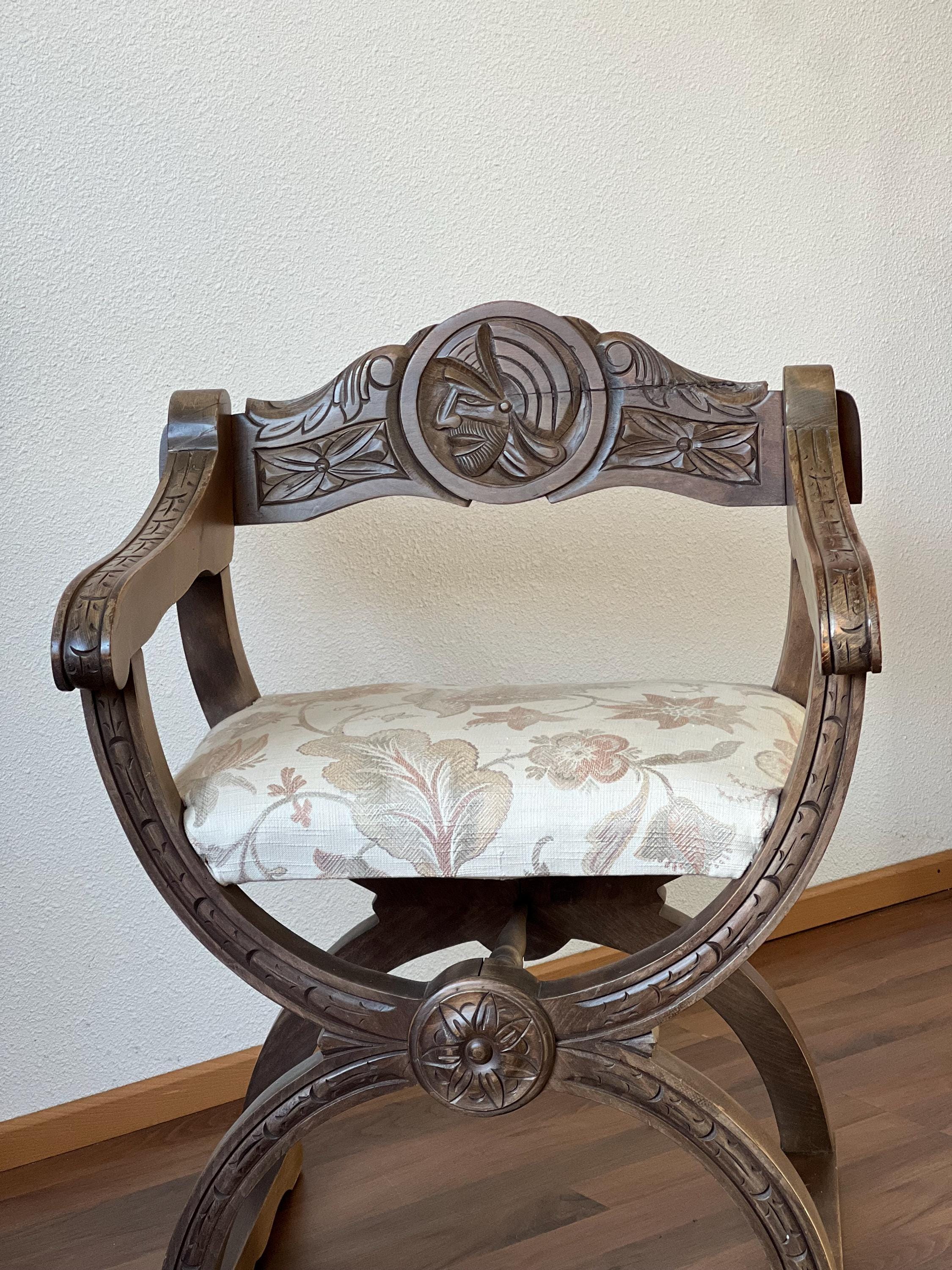 アンティーク木製サボナローラチェア、ルネッサンスリバイバルスタイル