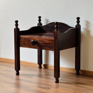 Single Drawer Nightstand with Turned Legs, Antique Oak Bobbin Side Table, Bobbin Side Table with Drawer