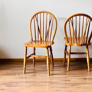 antique spindle back wooden dining chairs set of 4 Ercol Windsor dining chairs, massive chair, solid wood chair, old side table chairs