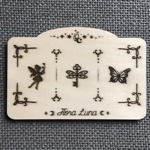 Support, planche, plateau carte oracle en bois gravé