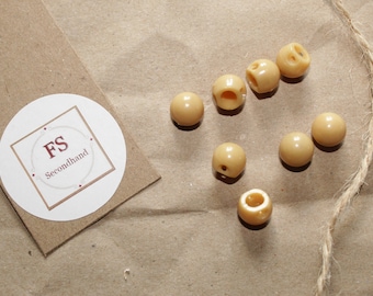 8 cardigan buttons, spherical button, beige sewing material