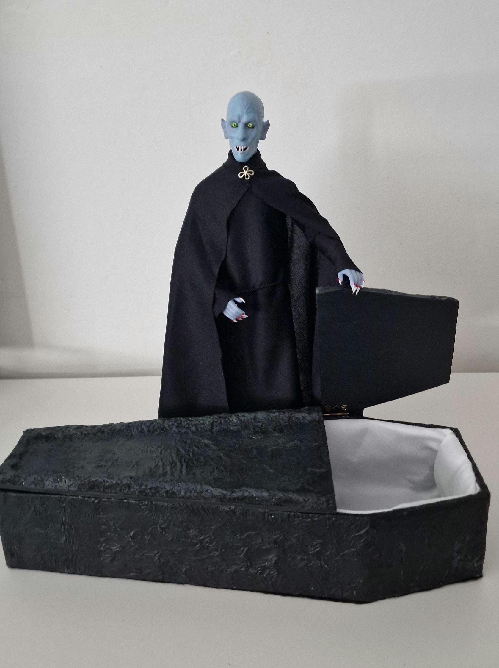 Salems Lot 1/6 Scale Custom Figure With Coffin Super Detailed. Mr