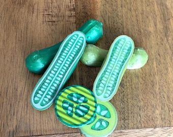 Pickle Sliders Magnetic Fidgets 3D printed, Pickle Chip Fidgets, Whole Pickle Fidget slider