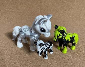 Articulated Halloween Horses: 3D Printed Fidget Pony, Horse Figure, 3 Sizes to choose from