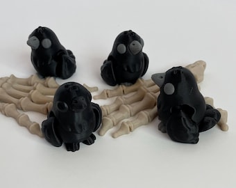 Articulated 3D Printed Raven, Black Bird Fidget, Gothic Decor