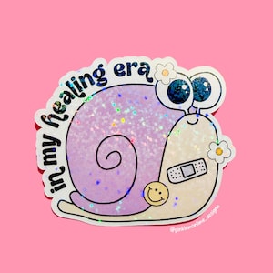 Sticker escargot holographique, In My Healing Era, vinyle imperméable
