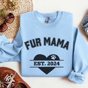 Custom Dog Mom Sweatshirt, Dog Mom Gift, Dog Mom Sweatshirt, Gift For Her, Dog Sweatshirt, Cat Mom Gift, Pet Lover Gift, Gift For Mom