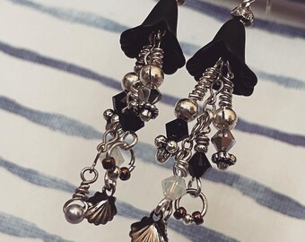 Fae Trumpet Flower Cap Dangle Earrings