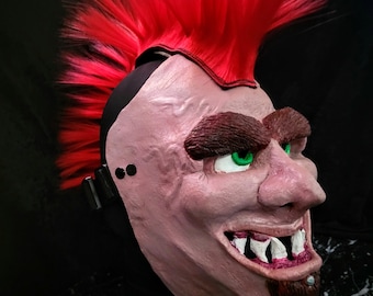 Máscara de látex "The Freak" hecha a mano con mohicano