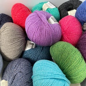 Wool Cotton Blend Aktiv Fine Cotton Fingering Weight Soft Yarn Breathable for Crochet Baby Blanket Project Knitting Sock Nylon Washable Wool