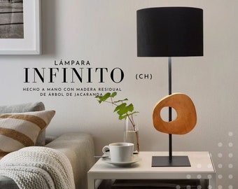 Lámpara de mesa INFINITO, pantalla de mesa artesanal, lámpara hecha a mano, decoración interior del hogar, lámpara de madera