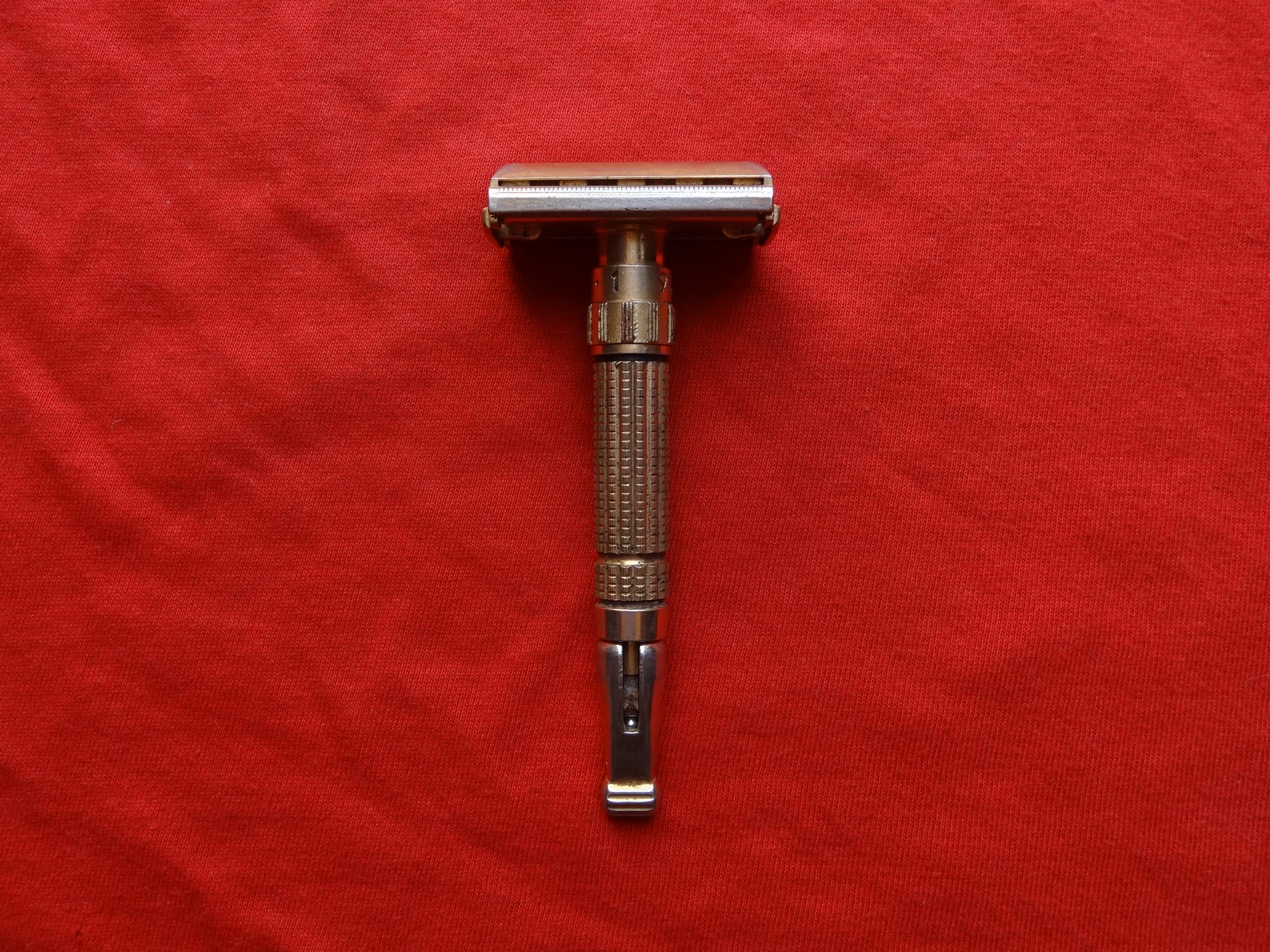 Gillette Adjustable Fatboy ジレット 両刃カミソリ Gillette Fatboy レビュー 両刃カミソリでクラシックシェービング｜た
