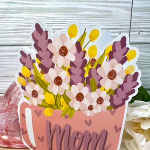 Bloemen in mok voor mama
