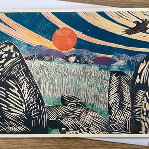 Rocce e torri di Dartmoor biglietto d'auguri collage linoleum tagliato stampa digitale giclée