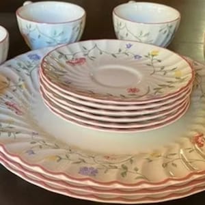 Johnson Brothers China Set, 15 pieces Unique Vintage China NEW CONDITION Set Johnson Brothers Summer Chintz Dinnerware Vintage Ceramics Gift
