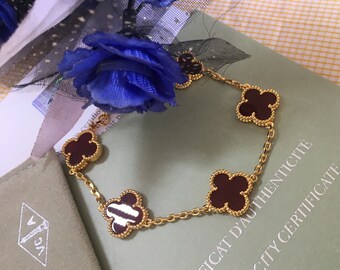 Authentic  Van Cleef Vintage Alhambra bracelet, 5 motifs 18K Gold Carnelian bracelets