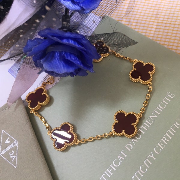 Authentic  Van Cleef Vintage Alhambra bracelet, 5 motifs 18K Gold Carnelian bracelets