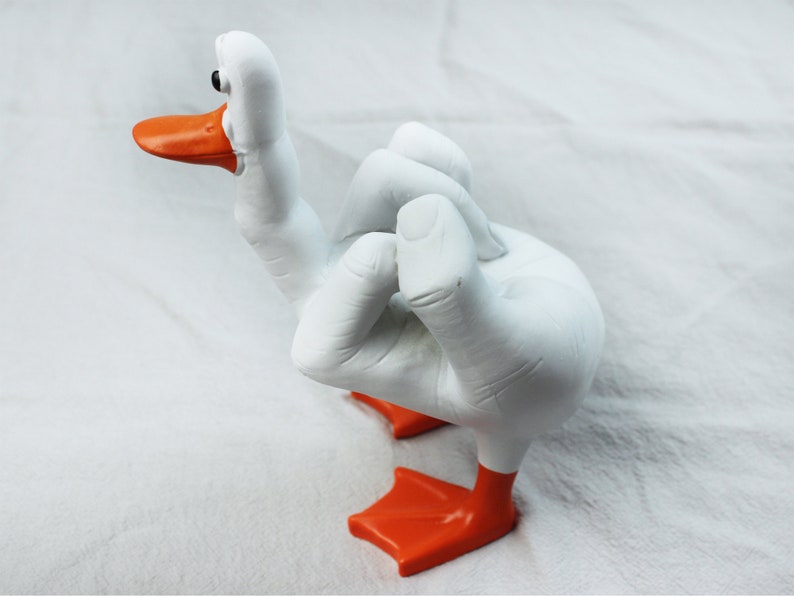 Middle finger duck statue duck you spoof middle finger desktop decoration resin crafts ornaments image 9