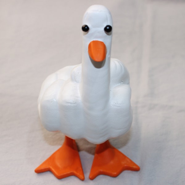 Middle finger duck statue - duck you - spoof middle finger desktop decoration - resin crafts ornaments