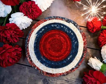 Salvamanteles OLD GLORY RINGS, enrollado en tela, redondo, 19 cm (7,5 pulgadas), decoración patriótica para cocina, acento de mesa Americana, Estados Unidos 250, Cuatro de Julio