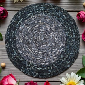 TRIVET 7.5&quot; Round - Charcoal/Green Fabric Wrapped, Heat-Resistant, Stylish Kitchen Decor, Perfect for Hot Dishes and Pots, Candle/Vase Base