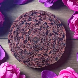 RUSTIC ROSE TRIVET 7.5" Round - Fabric Wrapped, Heat-Resistant, Stylish Kitchen Decor, Perfect for Hot Dishes and Pots, Candle/Vase Base