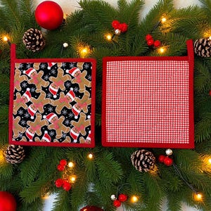 GINGERBREAD MÄNNER POTHOLDER, gequiltet, 20,3 x 20,5 cm, wendbar, 2er-Set, Loop-Aufhänger