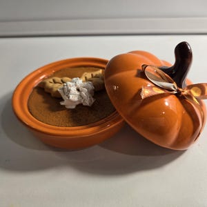 Fake/Faux Mini Pumpkin Pie in Pumpkin Dish, Fall Decor, Tiered Tray, Farmhouse Decor, Thanksgiving Decor