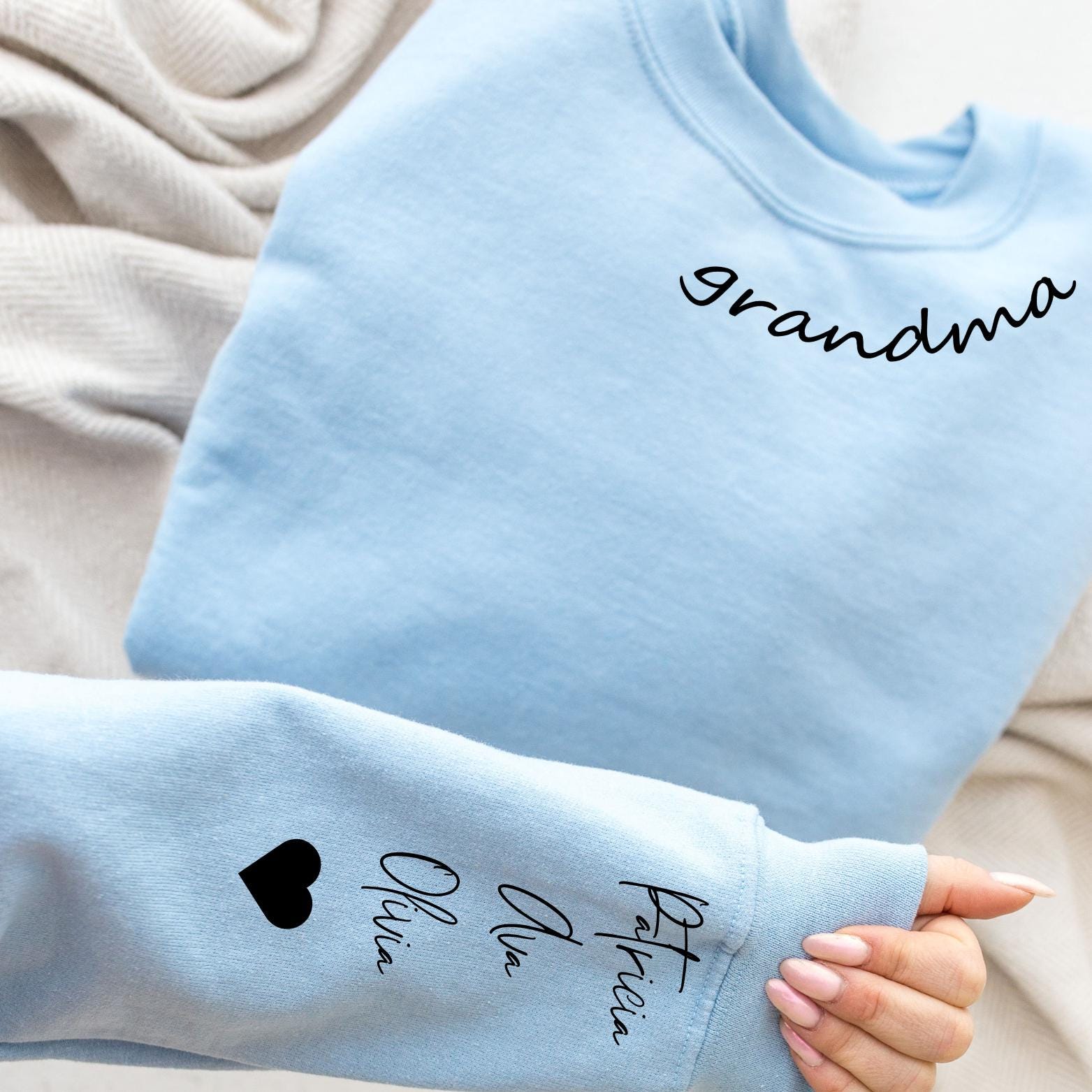 Custom Grandma Sweatshirt with Kid Name on Sleeve, Personalized Mom Sweatshirt, Minimalist Momma Sweater, Mothers Day Gift, Gift for Her