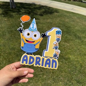 Minions cake topper