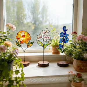Stained Glass Flower Suncatcher, Birth Month Floral Plant Stake