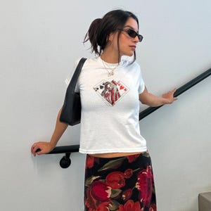 Camiseta LGBT de arco-íris para bebês com estampa de rainha das cartas, presente engraçado, camiseta colorida do orgulho para mulheres, top curto com estampa de gays, lésbicas, bissexuais e transgêneros