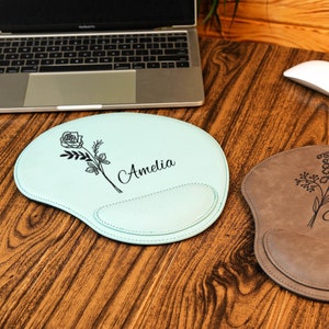 Personalized Birth Flower Engraved Mousepad, Custom Floral Design Mousepad, Leather Mousepad, Birthday Gift, Computer Mousepad, Gift For Mom