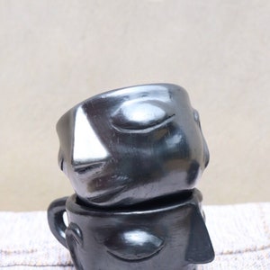 Caneca de rosto (Barro negro)