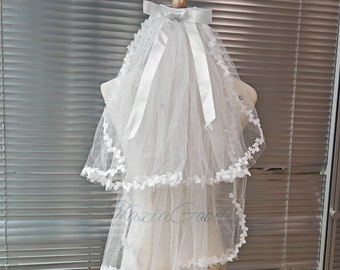 Voile simple à 2 niveaux avec peigne, Noeud de voile et épaule 23 po. de long, Voile bordé de feuilles, Voile de mariage, Voile de mariée sur mesure, Voile de fête, Voile de bachelorette, Cadeaux