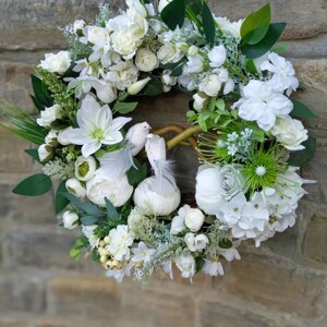 Interior wreath with white doves image 9